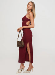 Elestria Maxi Dress Burgundy