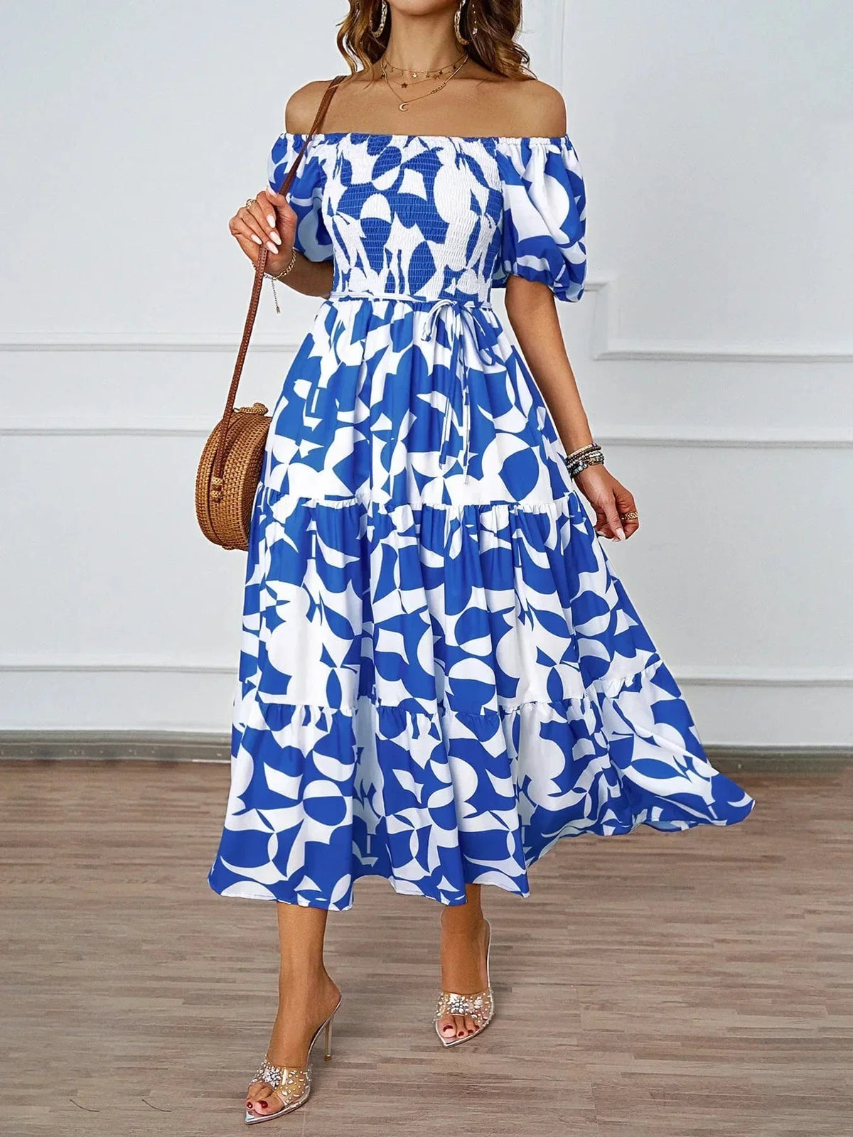 Robe à motifs floraux midi bohème